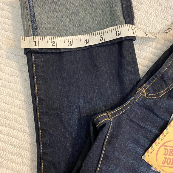 EUC DEAR JOHN: Playback Gotham Comfort Straight Jeans, Dark-wash, Size 26 - Picture 7 of 13